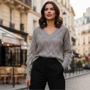 White House Black Market V-Neck Sweater - Silver size‎ L